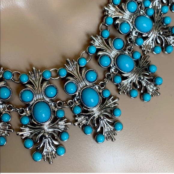NWOT Turquoise Statement NECKLACE & BRACELET Set - Picture 4 of 10